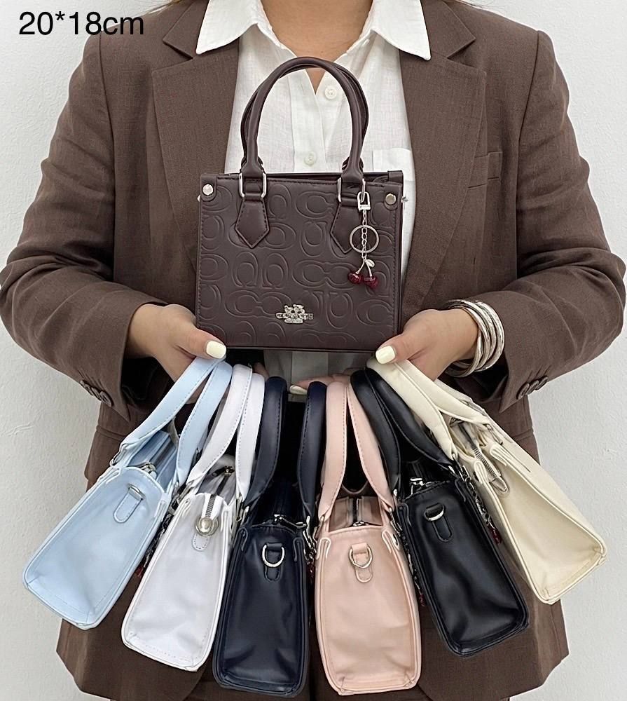 کیف زنانه کوچ مینی 💢ابعاد حدودی:۲۳.۲۲