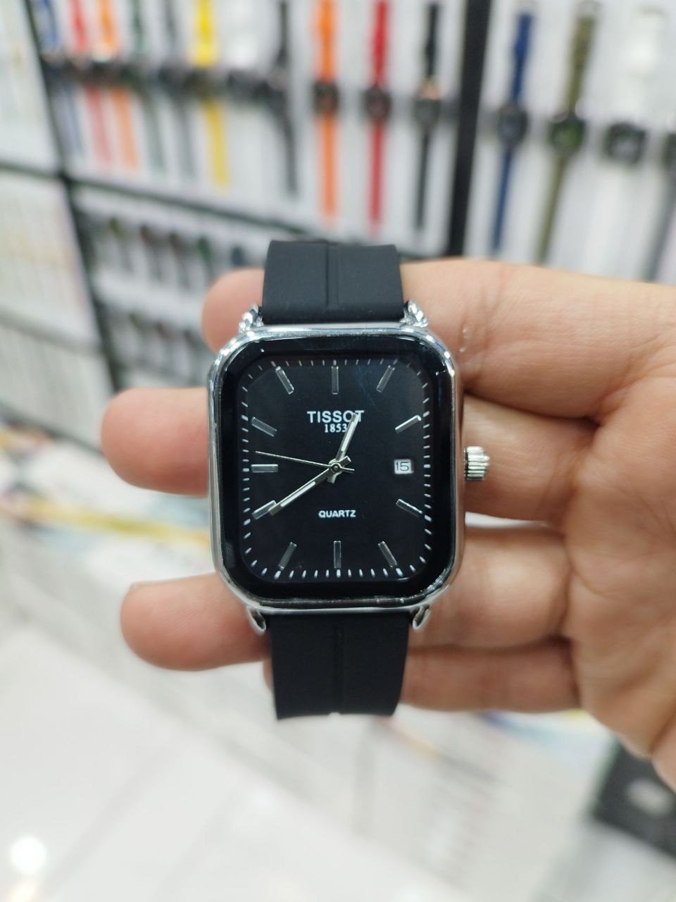 کد 2492 ساعت مردانه مگنتی برند تیسوت TISSOT بند سیلیکونی موتور کوارتز قفل کلیپسی  دارای روز شمار